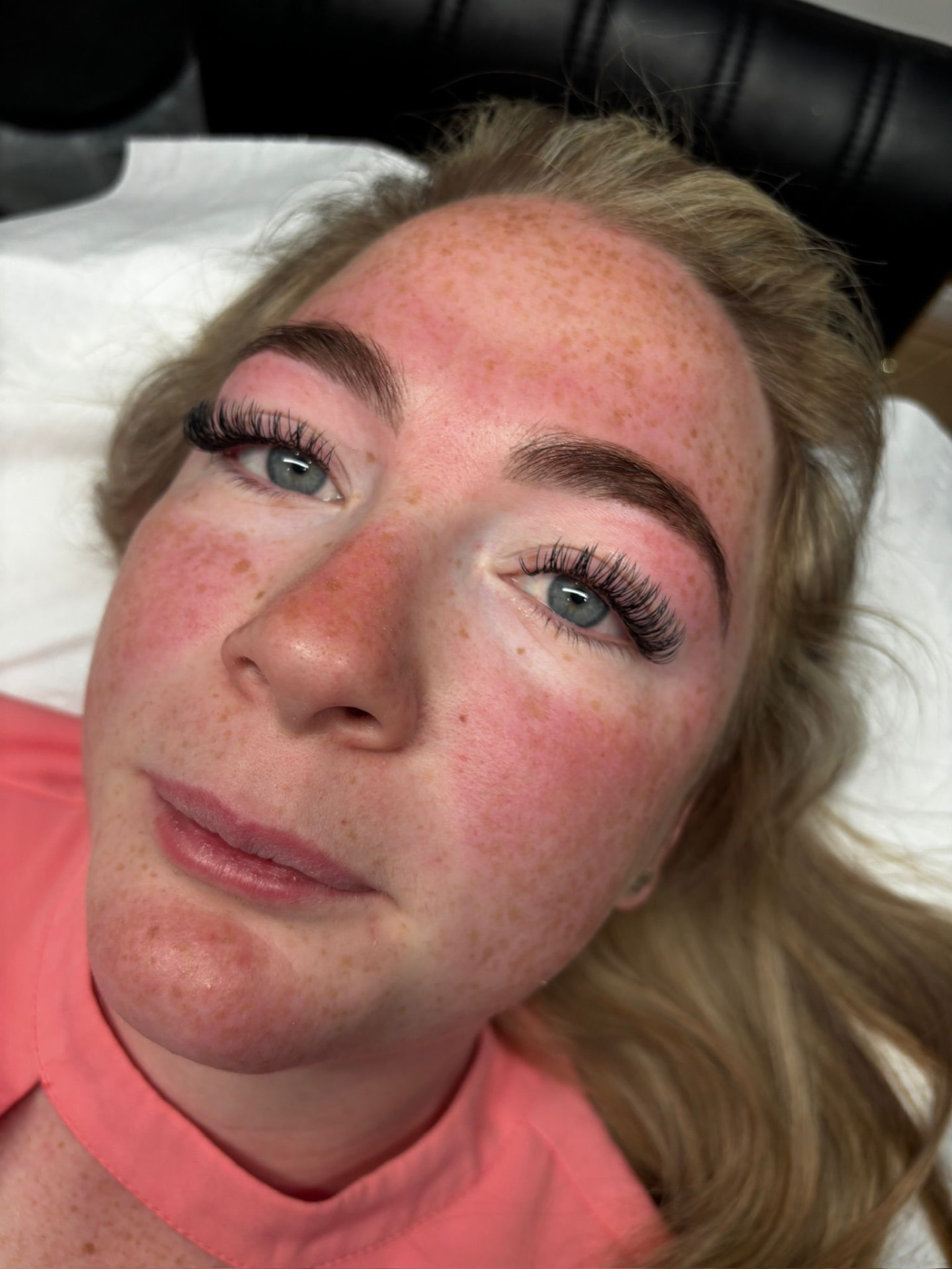 Classic semi-permanent lash set at Beauty on View